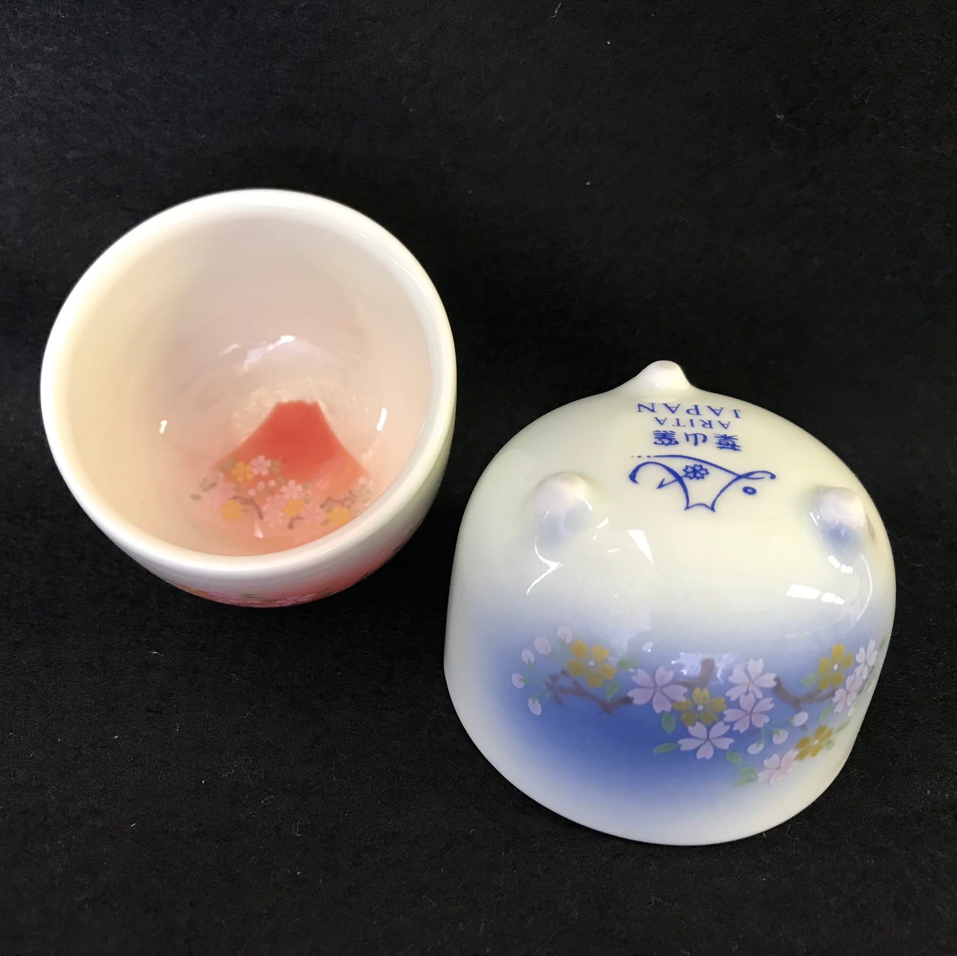 ARITA Fuji Sake Bottle Cup Tripod Pair Set YAMASE Pottery - JAPANESE GIFTS 